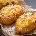 Potatoes with cottage cheese and caraway seeds