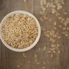 Long grain brown rice (full frame)