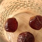 Plate of peanut brittle