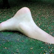 Heel pain is a symptom of plantar faciitis.