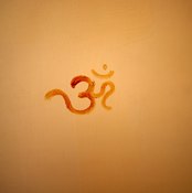 Chanting the sound of "om" creates a multidimensional vibration in the body, mind and spirit.