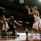 Attacking a zone correctly can lead to a wide-open shot.