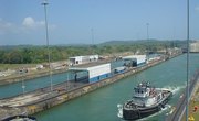 What Two Bodies of Water Does the Panama Canal Connect?