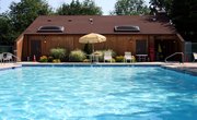How to Calculate the Gallons Per Cubic Foot