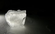 Science Projects to Learn if an Ice Cube Melts Faster in Air or Water
