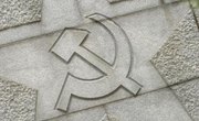 What Attracted Intellectuals to Communism?