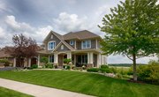 What Does Detached Mean in Real Estate?