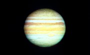 What Are the Similarities & Differences Between the Sun & Jupiter?