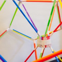 How to Build an Egg Drop Container with Straws | eHow