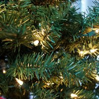 How to Troubleshoot Pre-lit Christmas Tree Lights | eHow