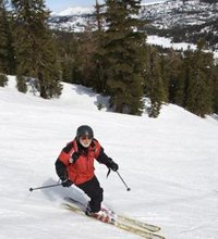 What you pack to travel for a ski trip to Lake Tahoe depends on whether you like to gamble, not only on the weather but also in the casinos of Reno. ...