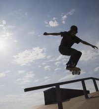 Although the TSA does not ban passengers from taking skateboards onto planes, most airlines do not allow skateboards as carry-on items. However, ...