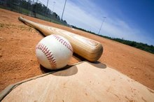 Differences Between Baseball & Softball Balls