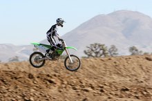 Differences Between a Pit Bike and a Dirt Bike