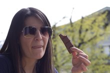 为什么巧克力在舌头上导致疮？