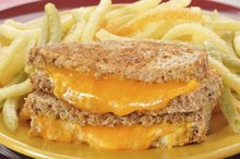 奶酪三明治中的食物群是什么？