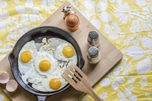 生和煮熟的蛋清过敏之间的区别