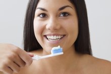 小苏打和过氧化氢用于牙齿美白