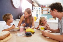 Bad Eating Habits in Children Because of Their Parents and Family
