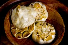 How to Roast Garlic in a Garlic Roaster