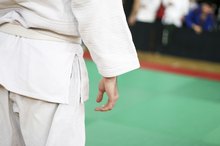 How to Wear a Tae Kwon Do Uniform