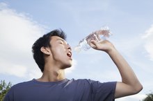 你应该喝多少升水?