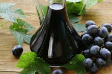 How to Make Balsamic Vinegar From Wine