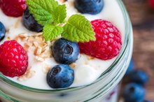 Yogurt vs. Oatmeal