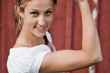 How to Tighten Flabby Underarm Skin By Weight Lifting