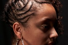 黑人女性头发稀疏有什么治疗方法?