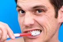 Is a Baking Soda Rinse Good for the Teeth?