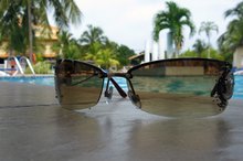 Photochromic Vs. Polarized Sunglasses