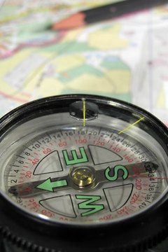 How to Read a Land Parcel Map With Compass Heading | Synonym