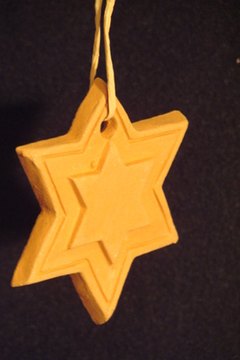 Finding gifts for Orthodox Jews isn't hard.