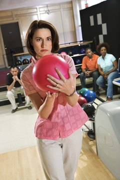 Thinkstock/Comstock/Getty Images Focus on your target when you're throwing a straight ball.