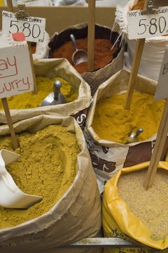 Jupiterimages/BananaStock/Getty Images Turmeric in curry spice may help reverse arterial plaque.