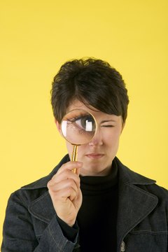 Jupiterimages/liquidlibrary/Getty Images Detectives have to get to the bottom of things.