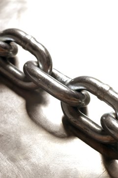 Thinkstock Images/Comstock/Getty Images Buyer and seller closing and sale contingencies can create a precarious chain.