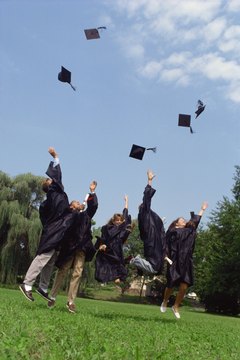 Even though the institutions that offer sex therapy graduate programs are comparatively few, there are still a range of options available for the student.