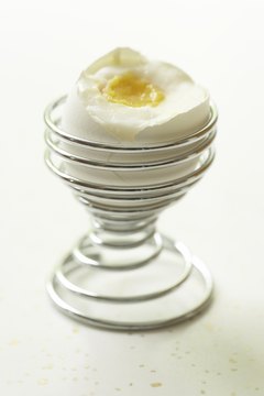 Jupiterimages/Photos.com/Getty Images Eggs are naturally low in sodium.