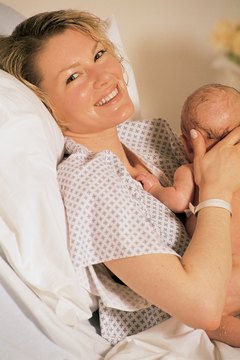 Comstock/Comstock/Getty Images Certified nurse-midwives believe that a woman should have the type of birth she desires.