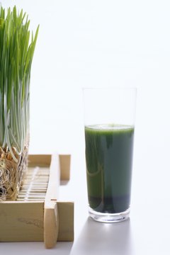 Ryan McVay/Photodisc/Getty Images green juice revitalizes your health