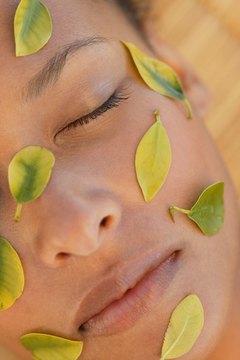 Beauty therapists use natural methods to heal the skin.