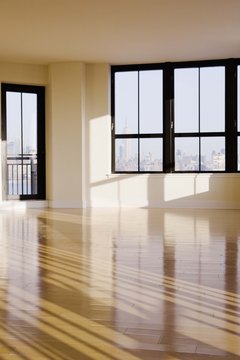 Jupiterimages/Creatas/Getty Images Tread carefully if you need to break your lease.