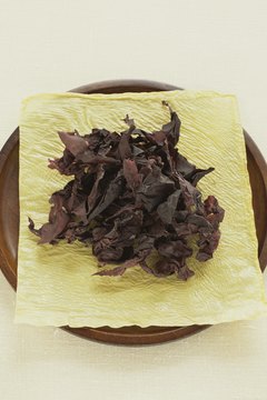Jupiterimages/Comstock/Getty Images Seaweed can enhance nutrient intake and overall health.