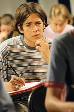 English performance tasks are designed to make students think and discuss ideas from texts.