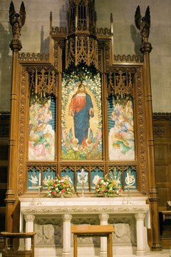 Reredo behind the altar in the Washington National Cathedral