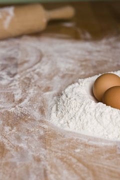 Jupiterimages/Comstock/Getty Images Flours can come from grains, nuts, beans and other sources.