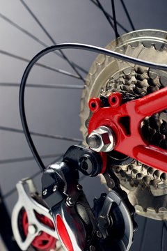 Thinkstock/Comstock/Getty Images The drivetrain consists of a chain, one or more chainrings, a cassette, and one or two derailleurs.