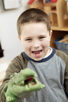 Use alligator crafts for preschoolers to inspire a love of reptiles.